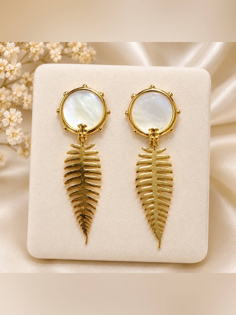 Tous Gold and White Leaf Drop Earrings vermeil Yunque PR collection 925